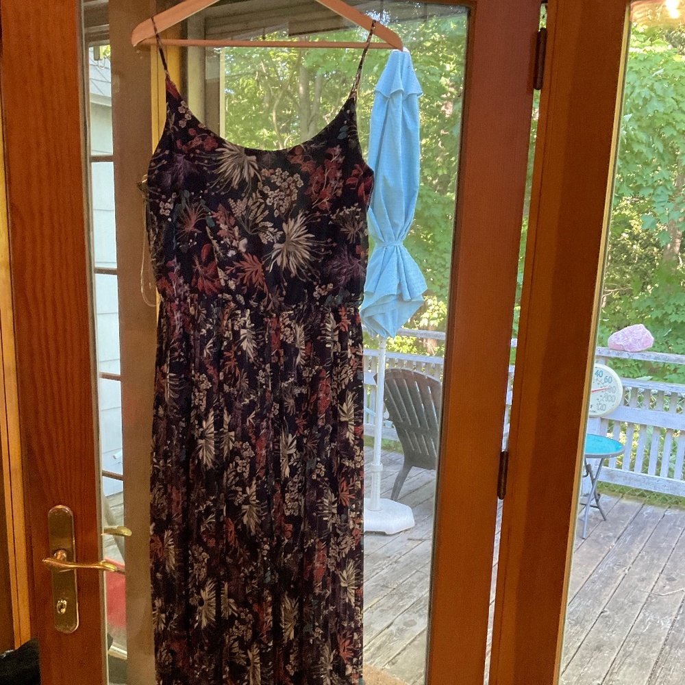 Flowery, flowy, wide-leg jumpsuit Size Large